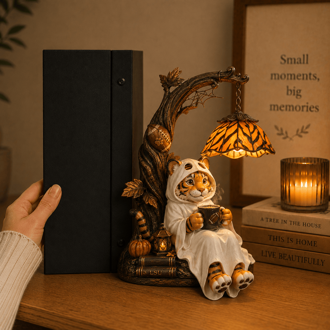 Premium LSU Bookshelf Figurines Lamp PDL